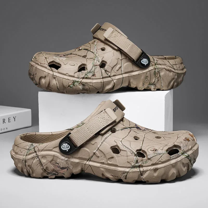 Summer Men’s Clogs & Sandals  👟