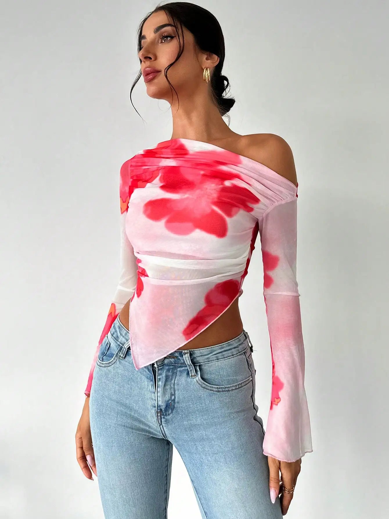 Sweet Spice Mesh Print Diagonal Shoulder Long Sleeve Top – Women’s Irregular Off-the-Shoulder Crop ✨