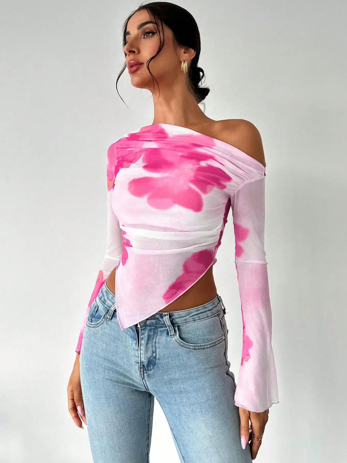 Sweet Spice Mesh Print Diagonal Shoulder Long Sleeve Top – Women’s Irregular Off-the-Shoulder Crop ✨